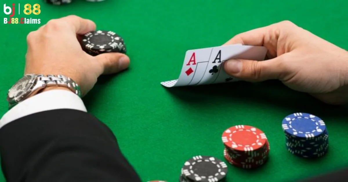 Bắt đầu chơi b&agrave;i ngũ linh